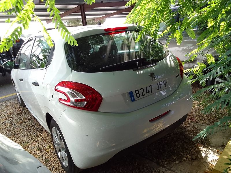 Peugeot 2008 • 2015 • 160,000 km 4