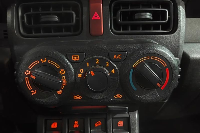 Suzuki Jimny • 2023 • 43,708 km 13