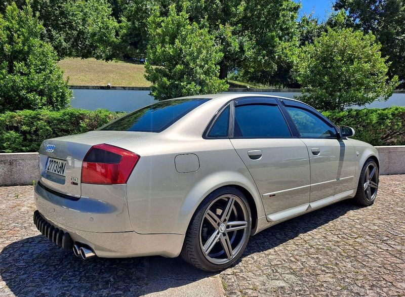 Audi A4 • 2003 • 190,000 km 2