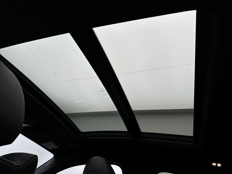 BMW X4 • 2022 • 222,000 km 4