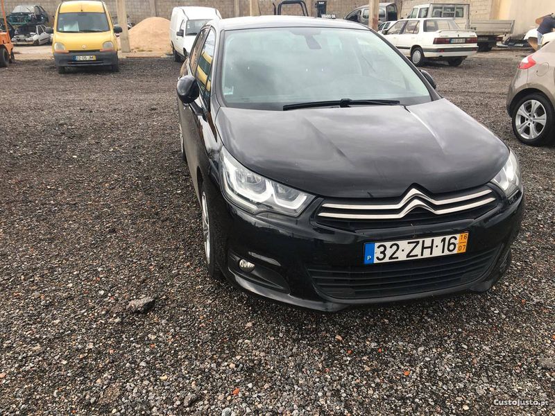 Citroën C4 • 2016 • 150,000 km 2