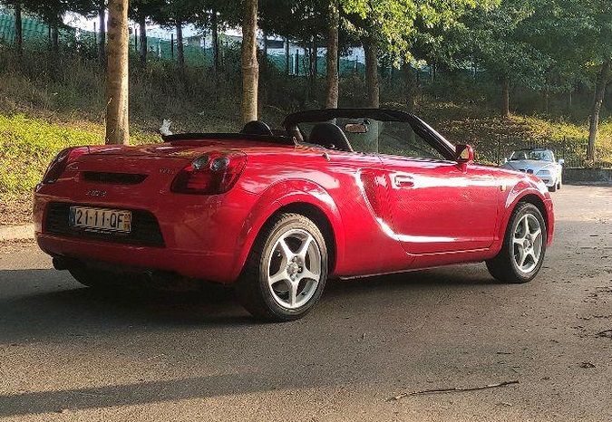 Toyota MR2 • 2000 • 70,000 km 2