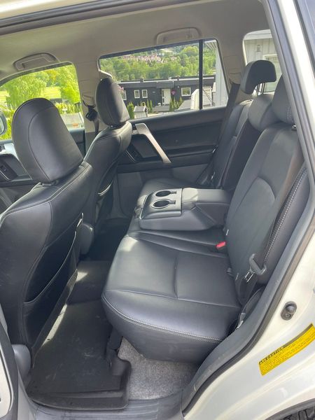 Toyota Land Cruiser • 2011 • 238,000 km 3