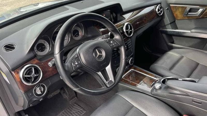 Mercedes-Benz GLK • 2013 • 87,000 km 3