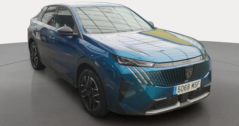 Peugeot 3008 • 2024 • 18,215 km 1