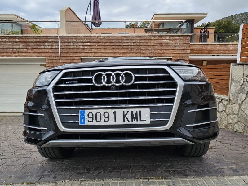 Audi Q7 • 2018 • 96,000 km 1