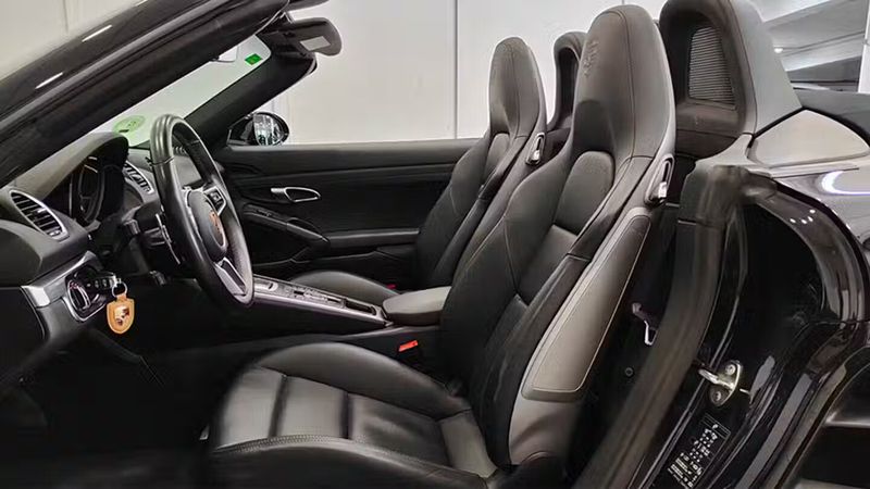 Porsche Boxster • 2019 • 66,813 km 13