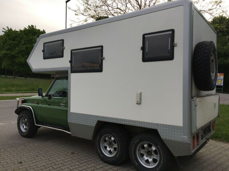 Toyota Land Cruiser • 2001 • 92,500 km 4