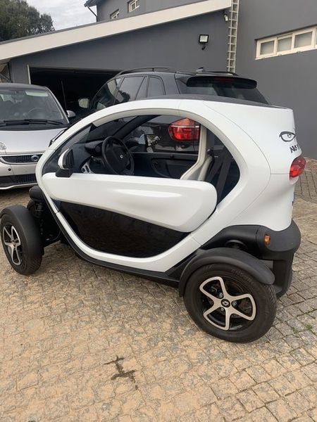 Renault Twingo • 2009 • 26,526 km 5