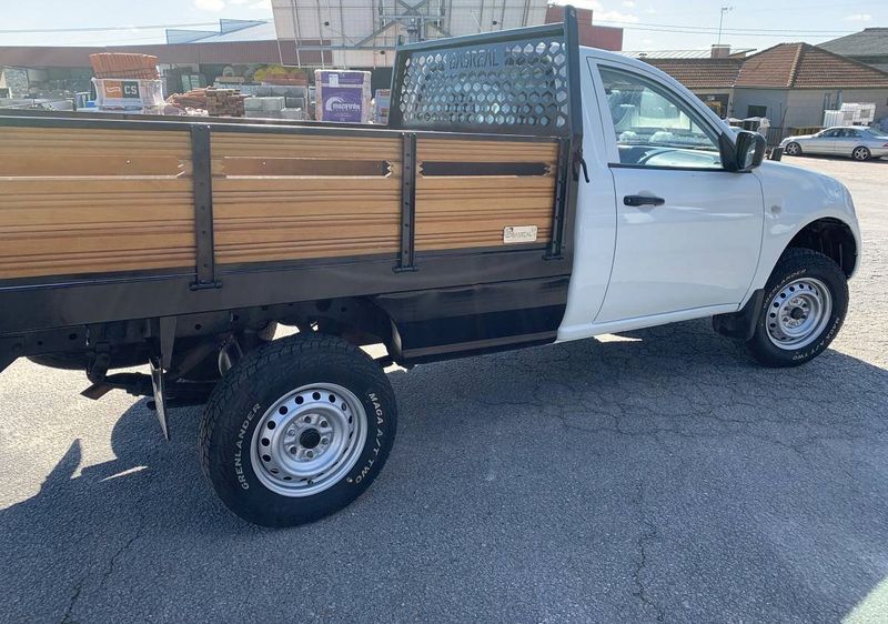 Mitsubishi L200 Pick up • 2015 • 120,000 km 4