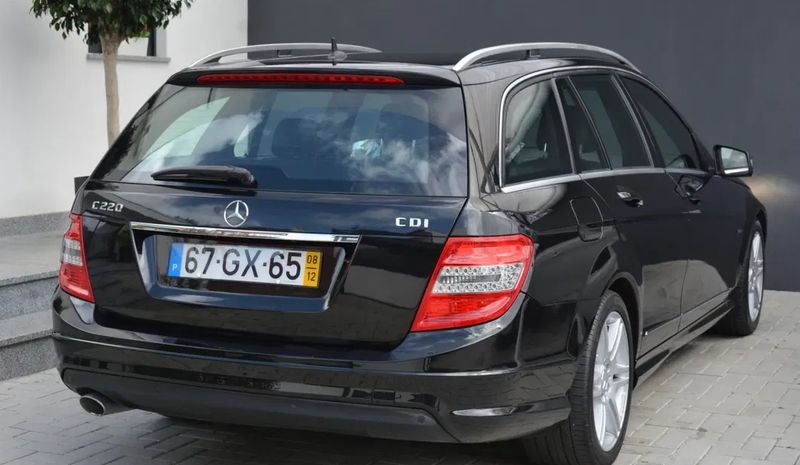 Mercedes-Benz C-Class • 2008 • 227,000 km 2