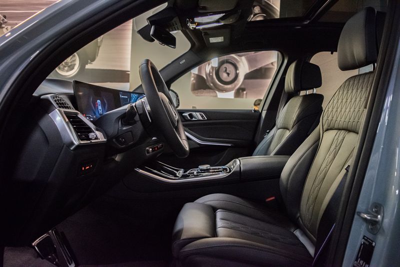 BMW X5 • 2024 • 4,100 km 4