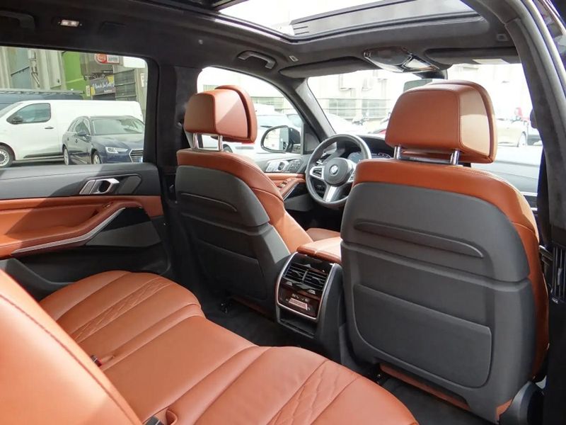 BMW X7 • 2019 • 149,000 km 10