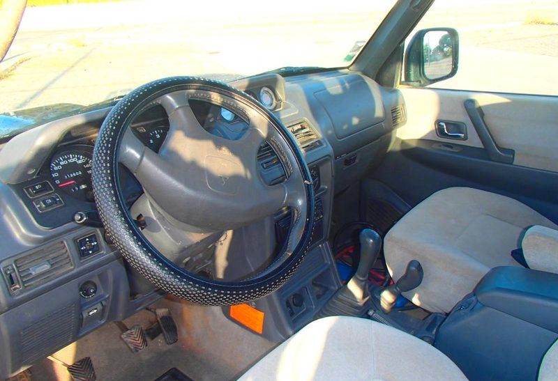 Mitsubishi Pajero • 1998 • 190,000 km 4