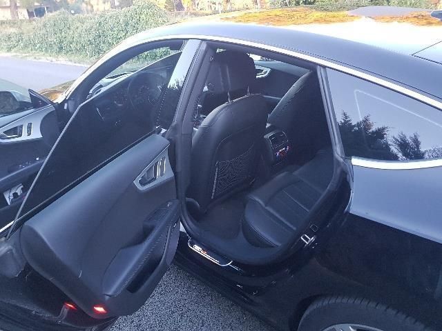 Audi A7 • 2011 • 228,000 km 6
