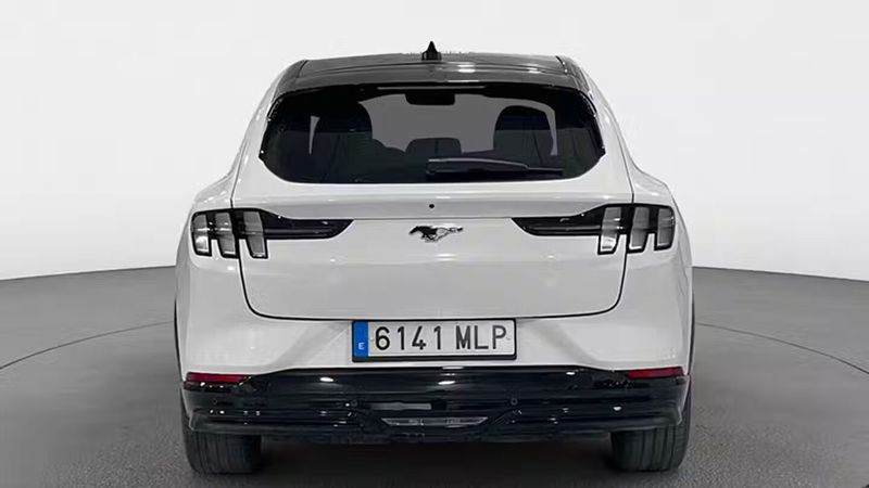 Ford Mustang • 2023 • 18,873 km 9