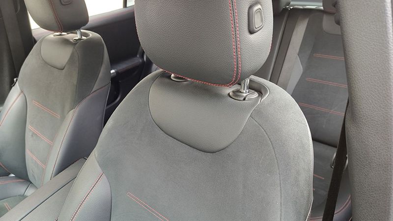 Mercedes-Benz GLA • 2023 • 19,580 km 14