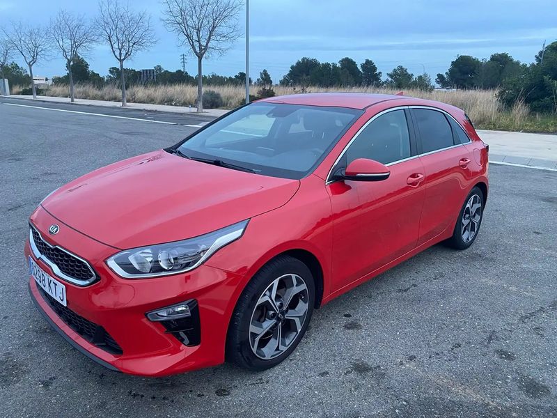 Kia Cee`d • 2019 • 157,121 km 1