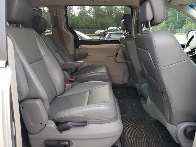 Volkswagen Routan • 2012 • 10,000 mi 5