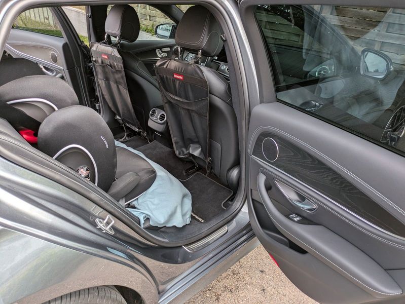 Mercedes-Benz E • 2021 • 136,900 km 6