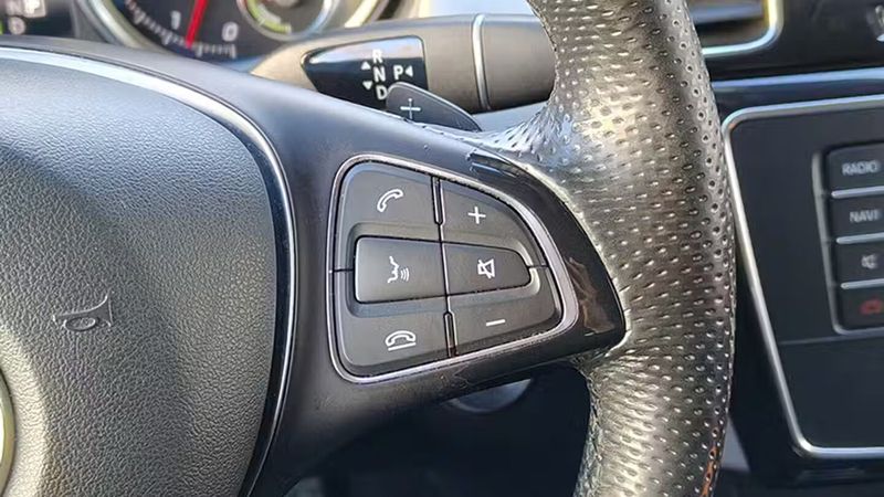 Mercedes-Benz GLE • 2018 • 155,812 km 25