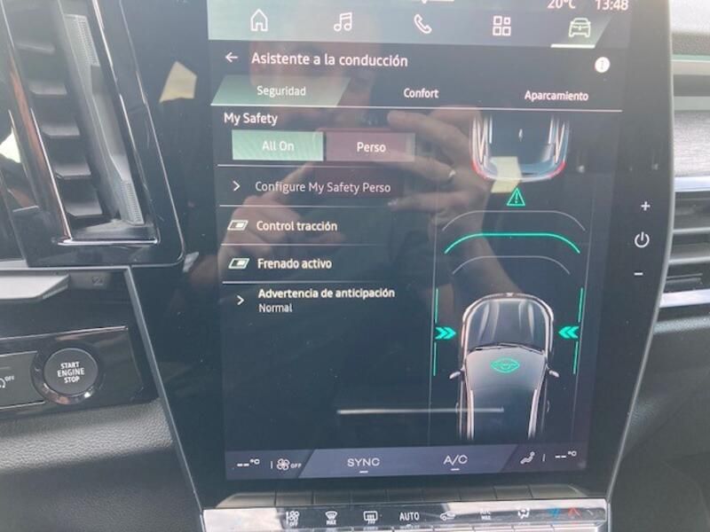 Renault Captur • 2024 • 3,542 km 39