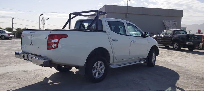 Mitsubishi L200 • 2017 • 96,998 km 12