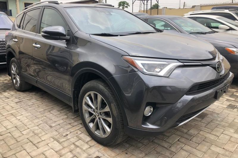 Toyota RAV4 • 2018 • 50,000 km 1