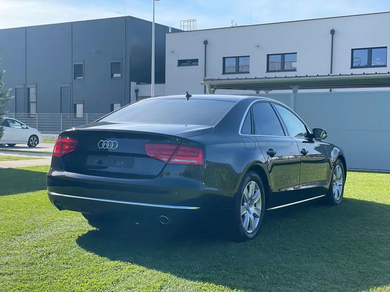 Audi A8 • 2011 • 138,200 km 7