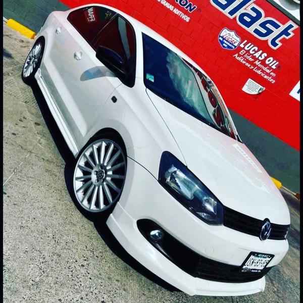 Volkswagen Vento • 2014 • 81,000 km 1