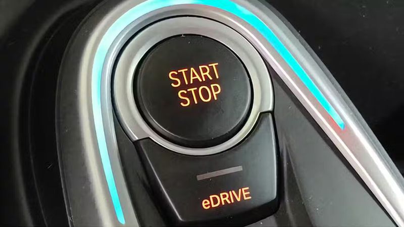 BMW i8 • 2016 • 69,497 km 32