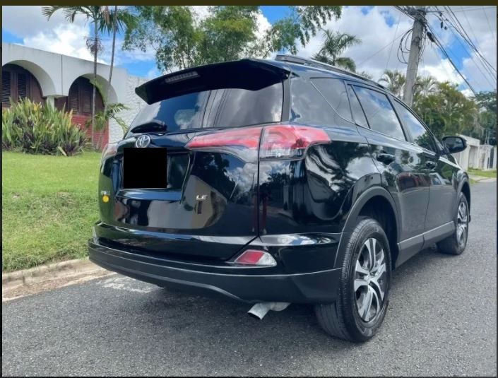 Toyota RAV4 • 2017 • 99,000 km 7