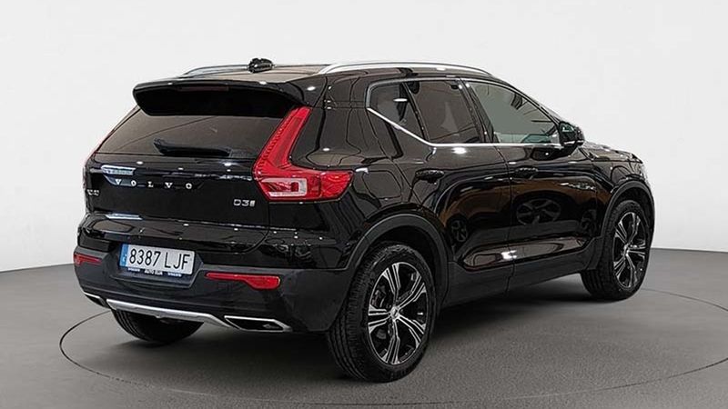 Volvo XC40 • 2020 • 78,000 km 4