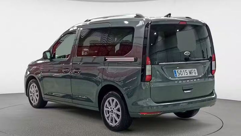 Ford Tourneo Connect • 2023 • 27,916 km 3