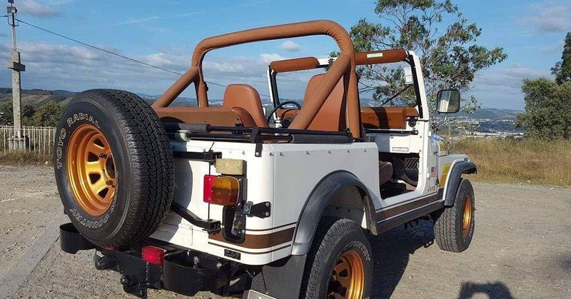Jeep Renegade • 1982 • 179,999 km 2