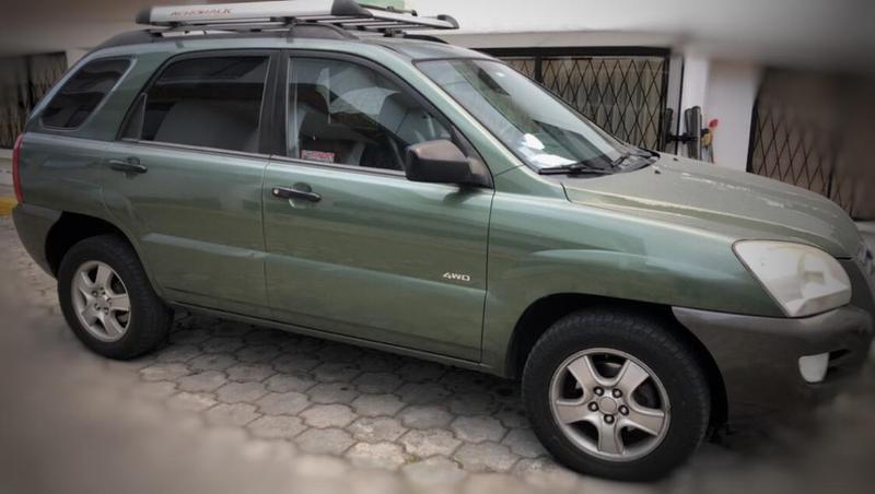 Kia Sportage • 2007 • 251,000 km 3