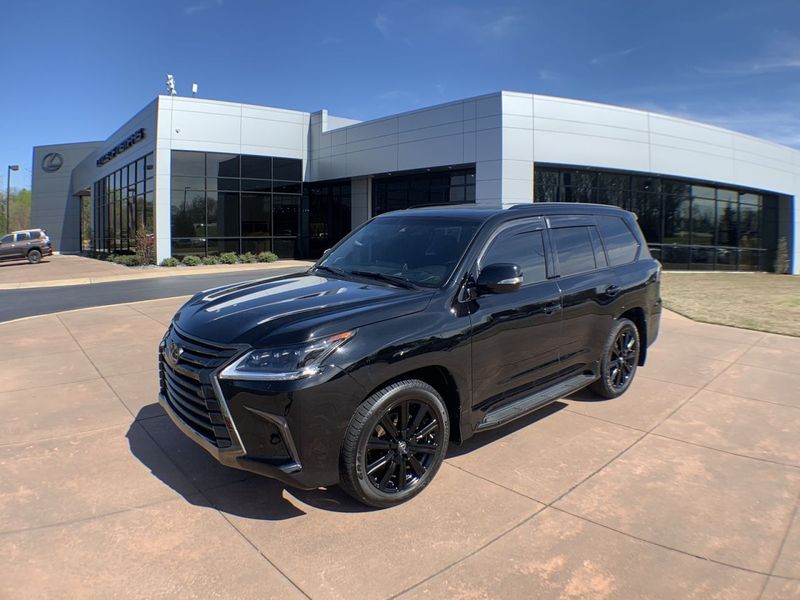 Lexus LX • 2021 • 30,297 km 1