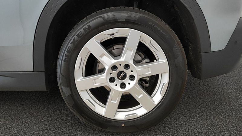 MINI Countryman • 2024 • 2,520 km 41