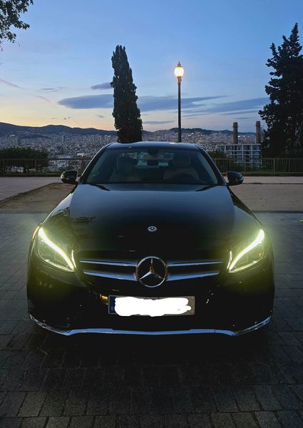 Mercedes-Benz C-Class • 2017 • 126,000 km 9