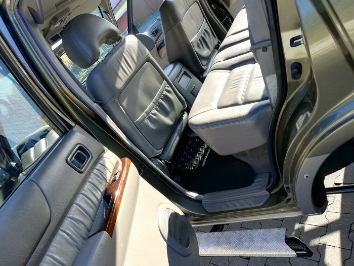 Nissan Patrol GR • 1999 • 252,000 km 3