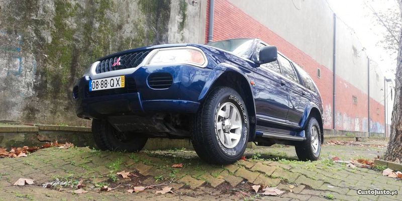 Mitsubishi Pajero • 2000 • 190,000 km 3