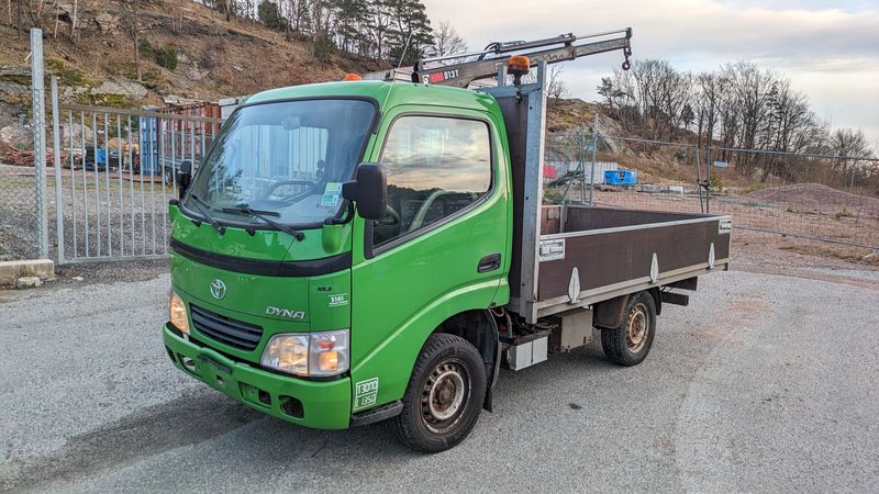 Toyota Dyna • 2007 • 145,000 km 1