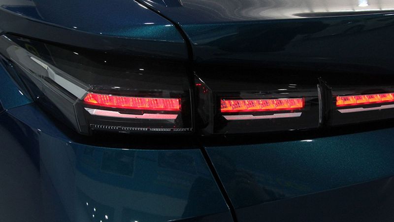 Peugeot 408 • 2023 • 17,173 km 13