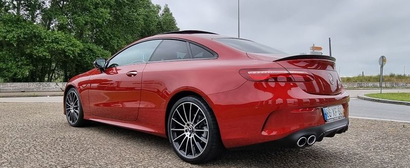 Mercedes-Benz E • 2019 • 74,000 km 3