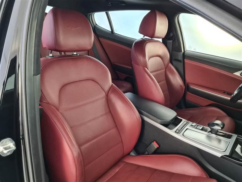 Kia Stinger • 2018 • 45,555 km 6