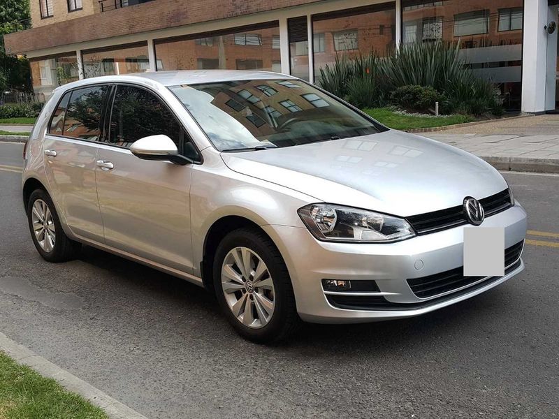 Volkswagen Golf • 2015 • 81,600 km 5