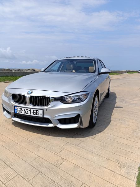 BMW 328i • 2012 • 209,000 km 14