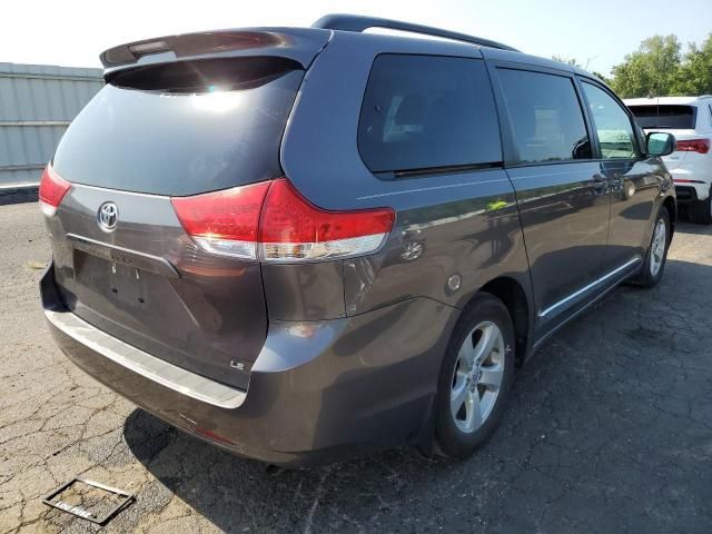 Toyota Sienna • 2012 • 10,000 mi 4