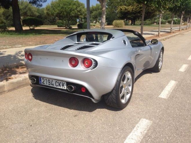 Lotus Elise • 2003 • 84,000 km 2