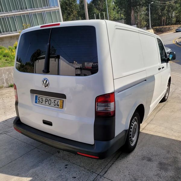 Volkswagen T5 Transporter Shuttle • 2015 • 496,704 km 2